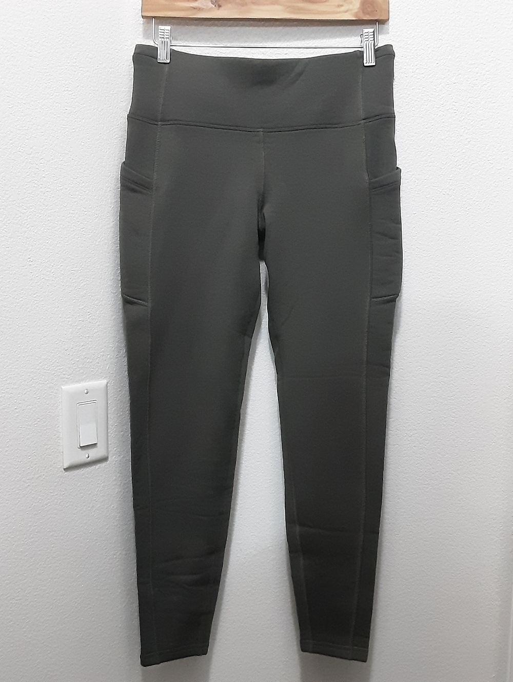 Athleta Altitude Stash Tight Polartec Powerstretch